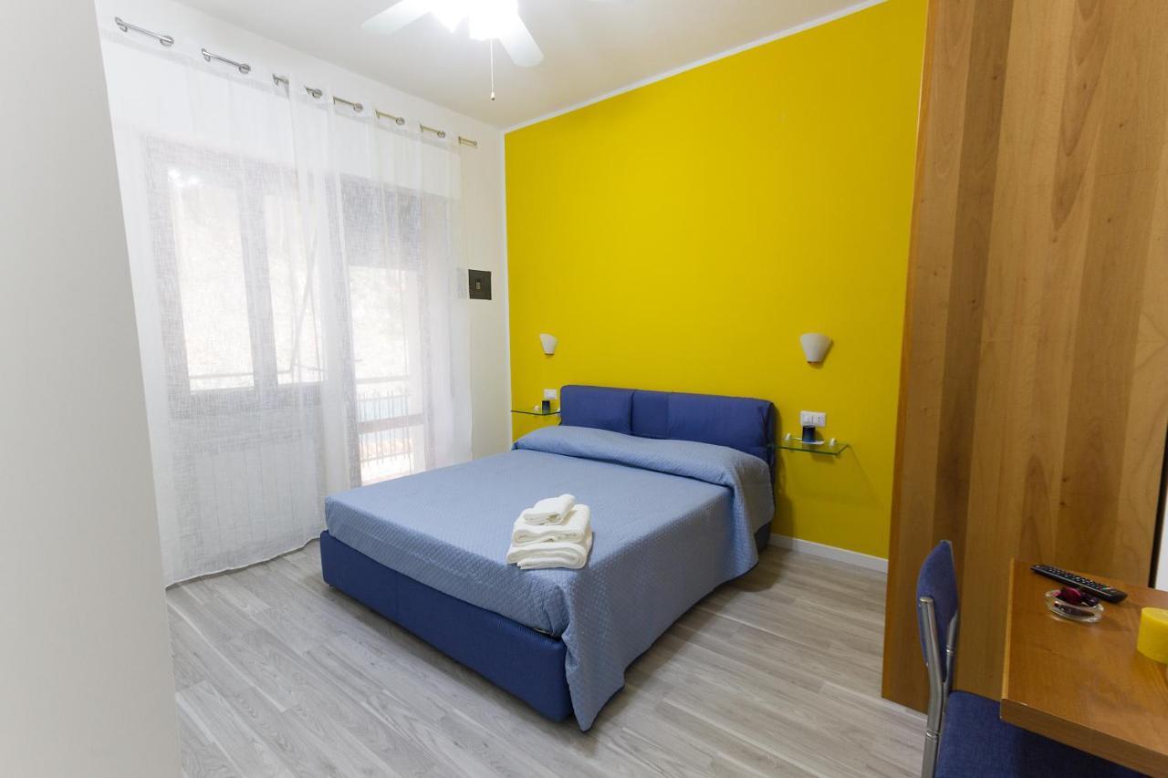 Casa Patrizia Bed & Breakfast อัสโกลีปิเชโน ภายนอก รูปภาพ